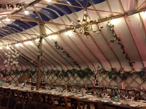 The-Bubble-Chandeliers-and-Main-Chandelier1